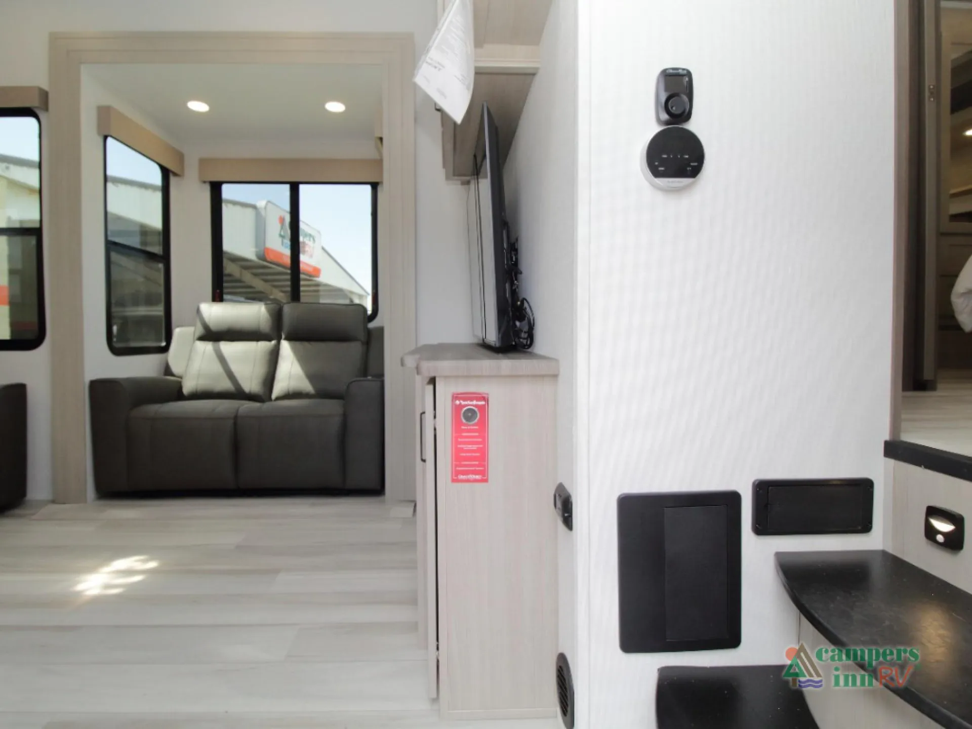2026 Grand Design Momentum G-Class 415G - Photo 4
