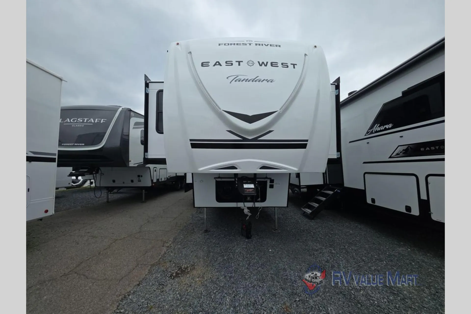2026 East to West Tandara 390FL - Photo 4