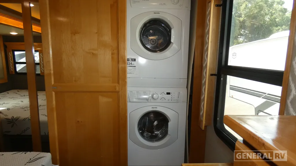 2021 VanLeigh RV Beacon 42RKB, Photos photo 11