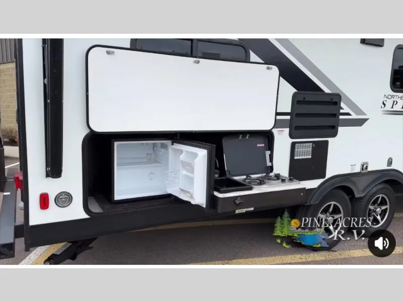 2020 Coachmen Northern Spirit XTR 2549BHX - Photo 4