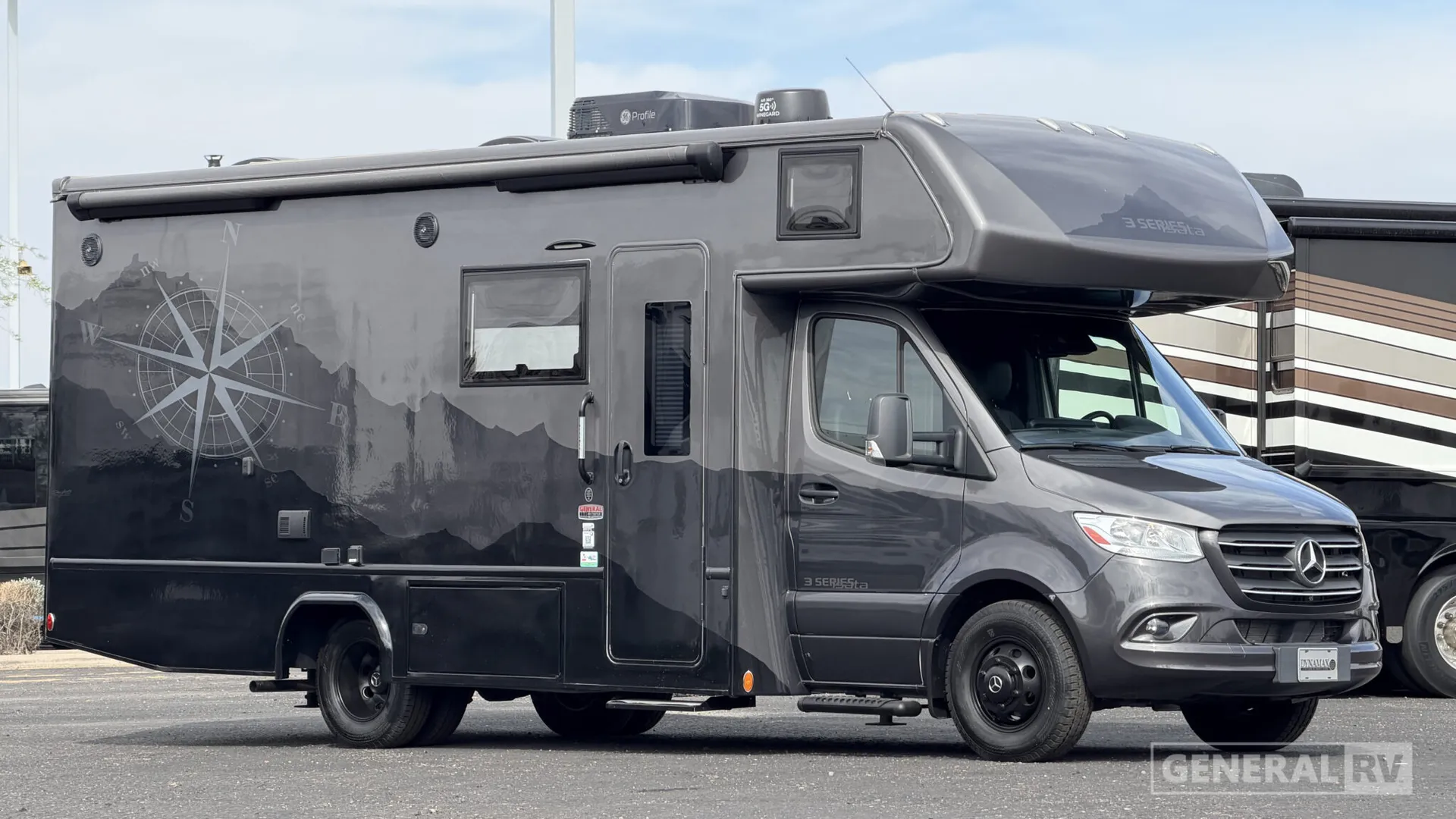 2025 Dynamax Corp Isata 3 Series 24SSSFXM - Photo 2