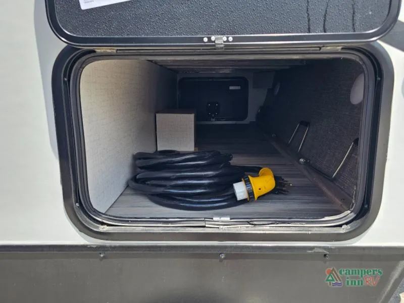 2022 Winnebago Minnie 2327TB - Photo 4