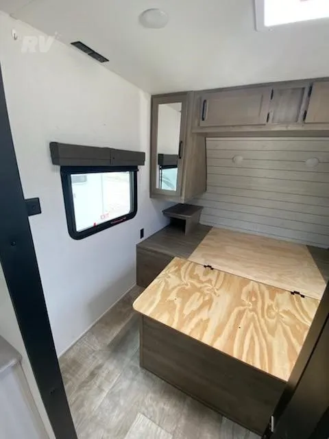 2025 Palomino Puma 337BH, Photos photo 15