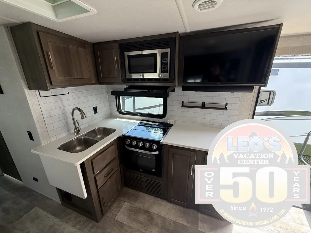 2022 Forest River Rockwood Ultra Lite 2911BS, Photos photo 31
