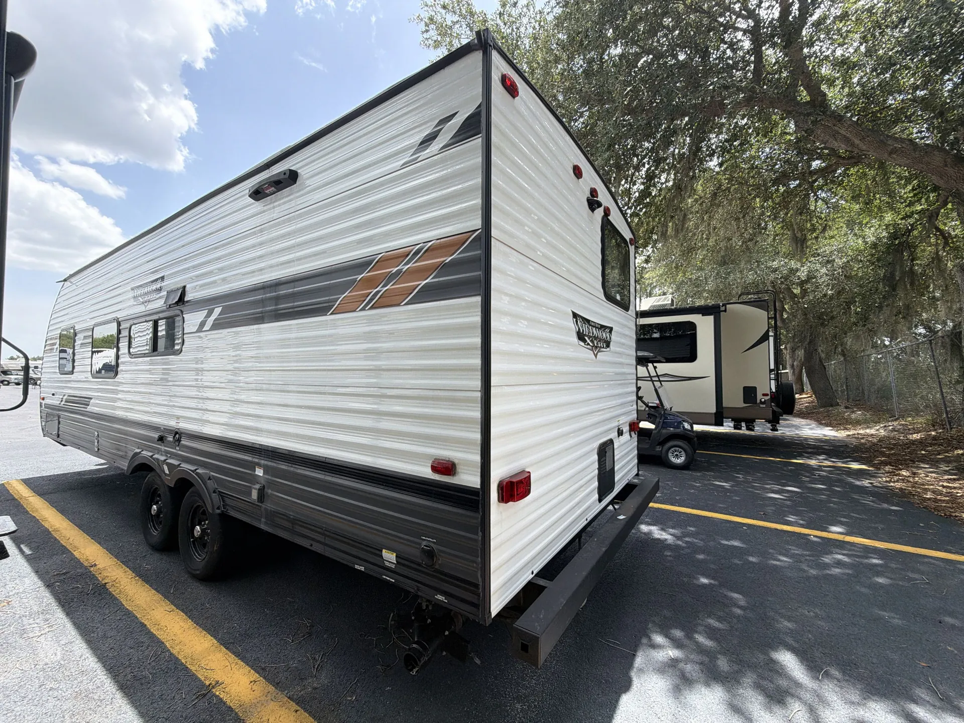 2022 Forest River Wildwood X-Lite 261BHXL — campside