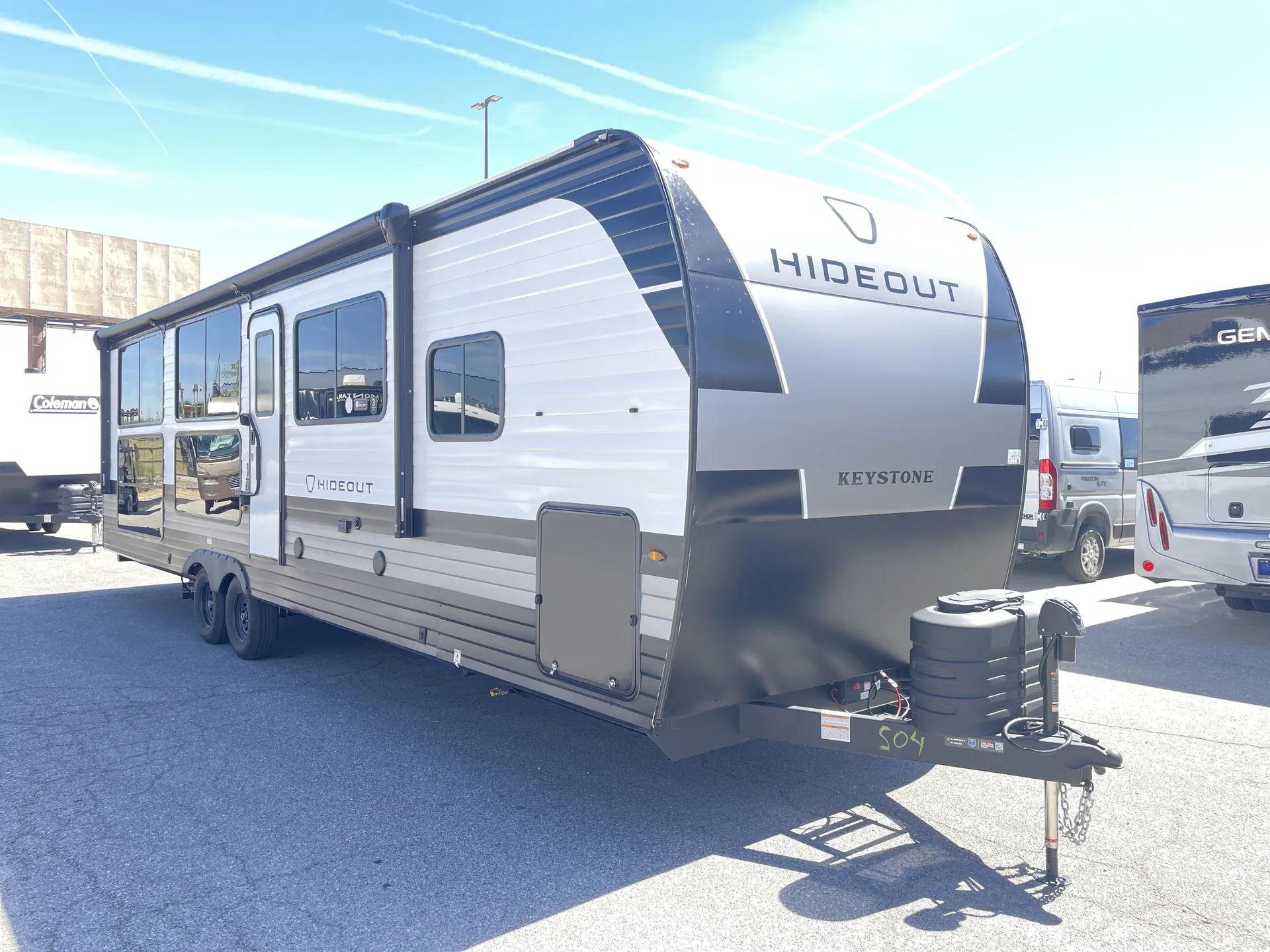 2027 Keystone Hideout Max 31SUNROOM dealer photo 1 from Camping World