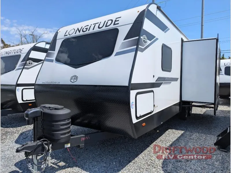 2026 East to West Longitude 255BH - Photo 4