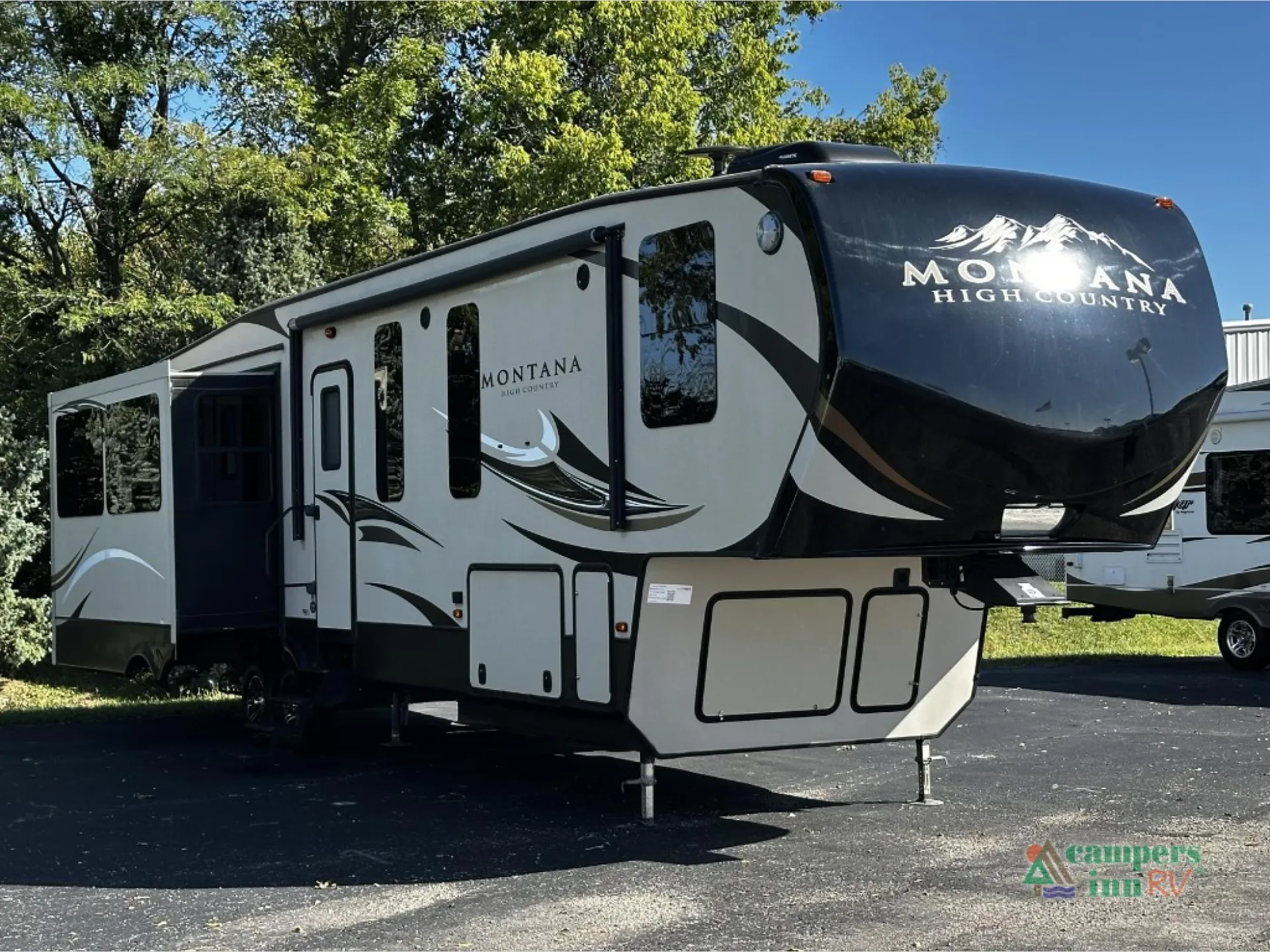2017 Keystone Montana High Country 370BR - Photo 2