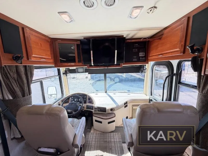 2006 Fleetwood RV Expedition 37U - Photo 4