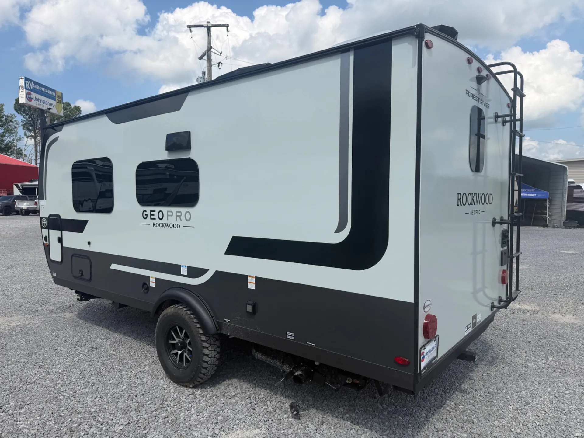 2027 Forest River Rockwood Geo Pro 19FD — Photo 7