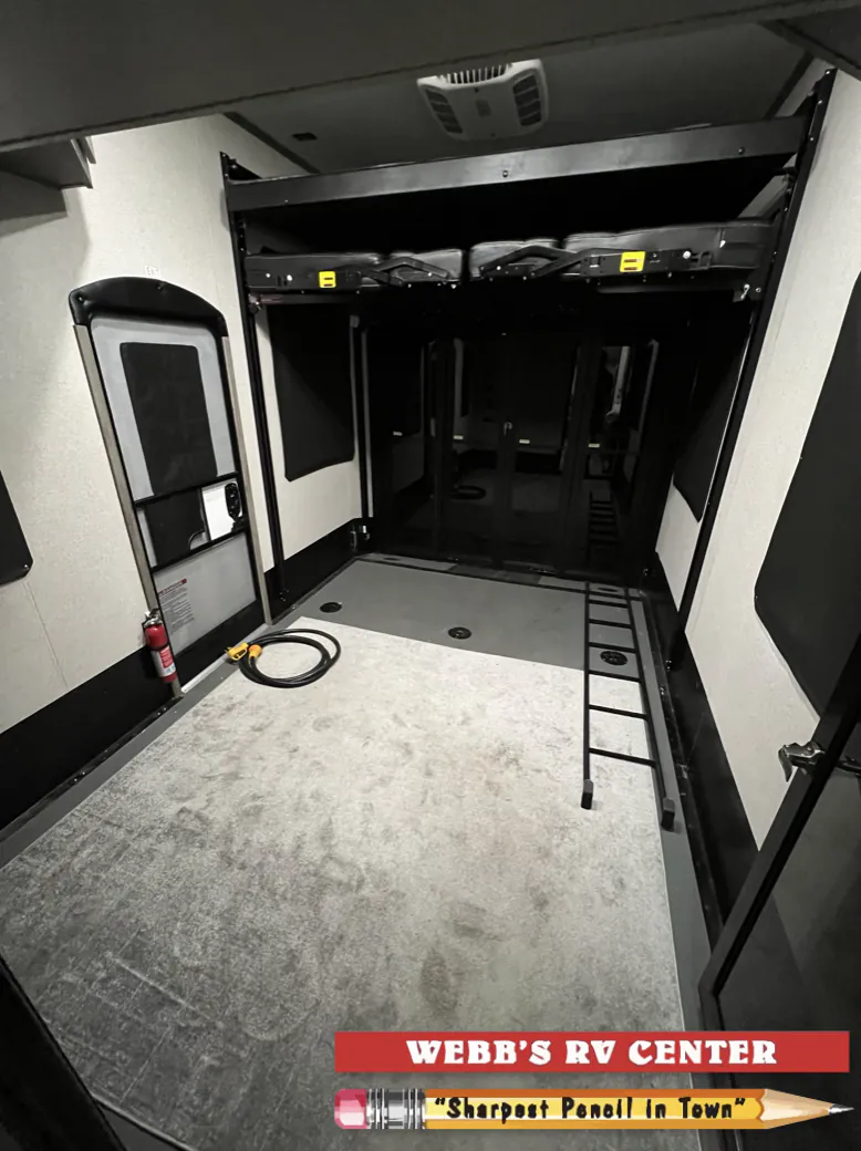 2021 Keystone Raptor 423, Photos photo 19