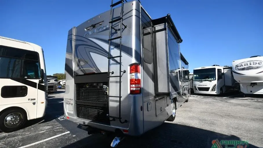 2023 Thor Motor Coach Palazzo 33.5 - Photo 4
