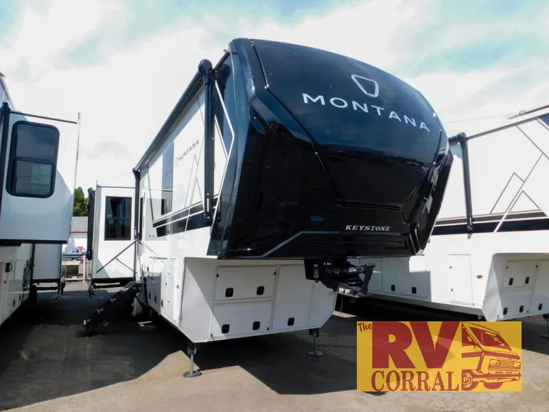 2027 Keystone Montana 3100RL - Photo 2
