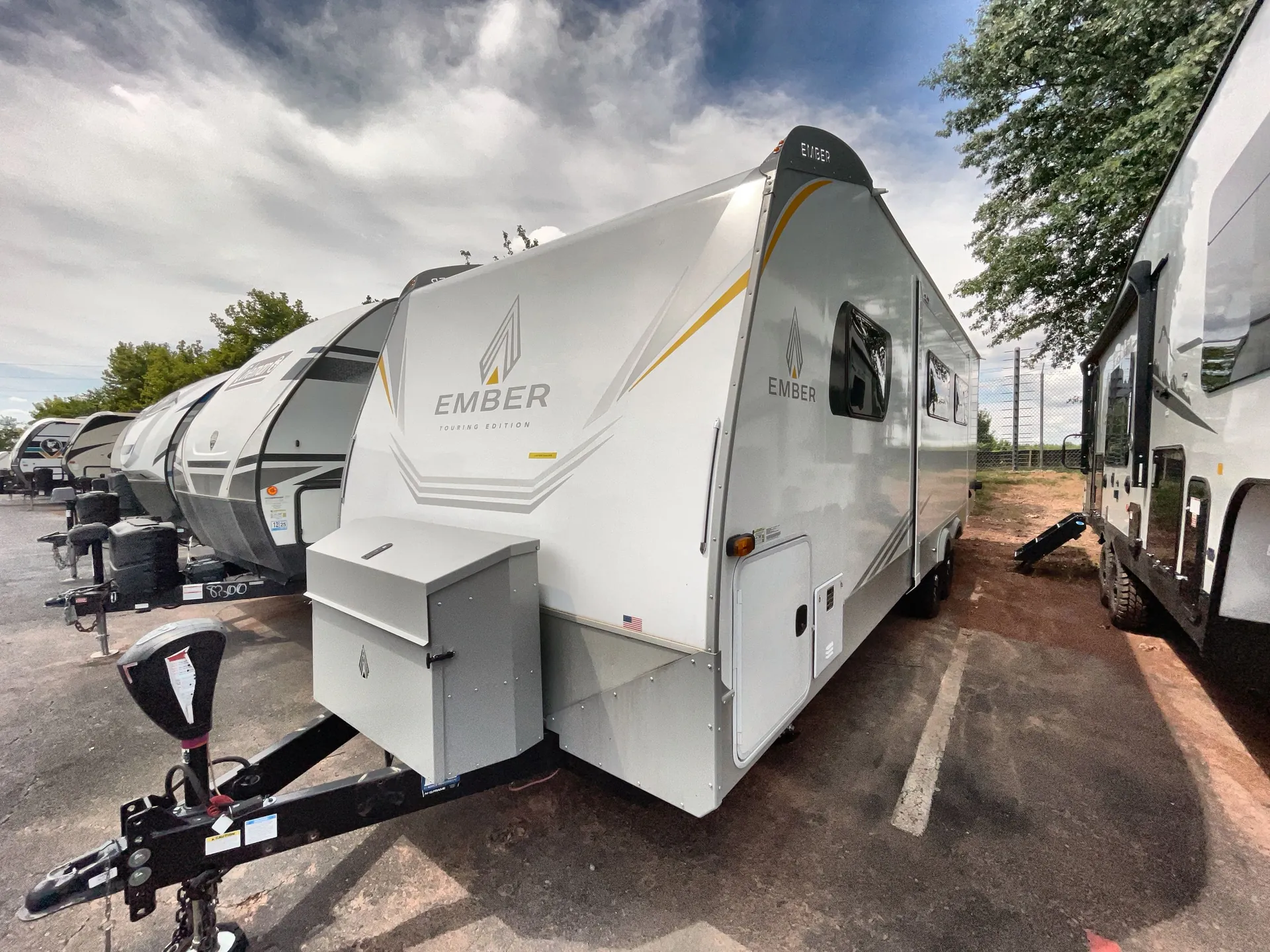 2024 Ember RV Touring Edition 26RB - Photo 2