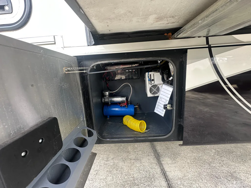 2016 Tiffin Open Road Allegro 34 PA, Photos photo 25