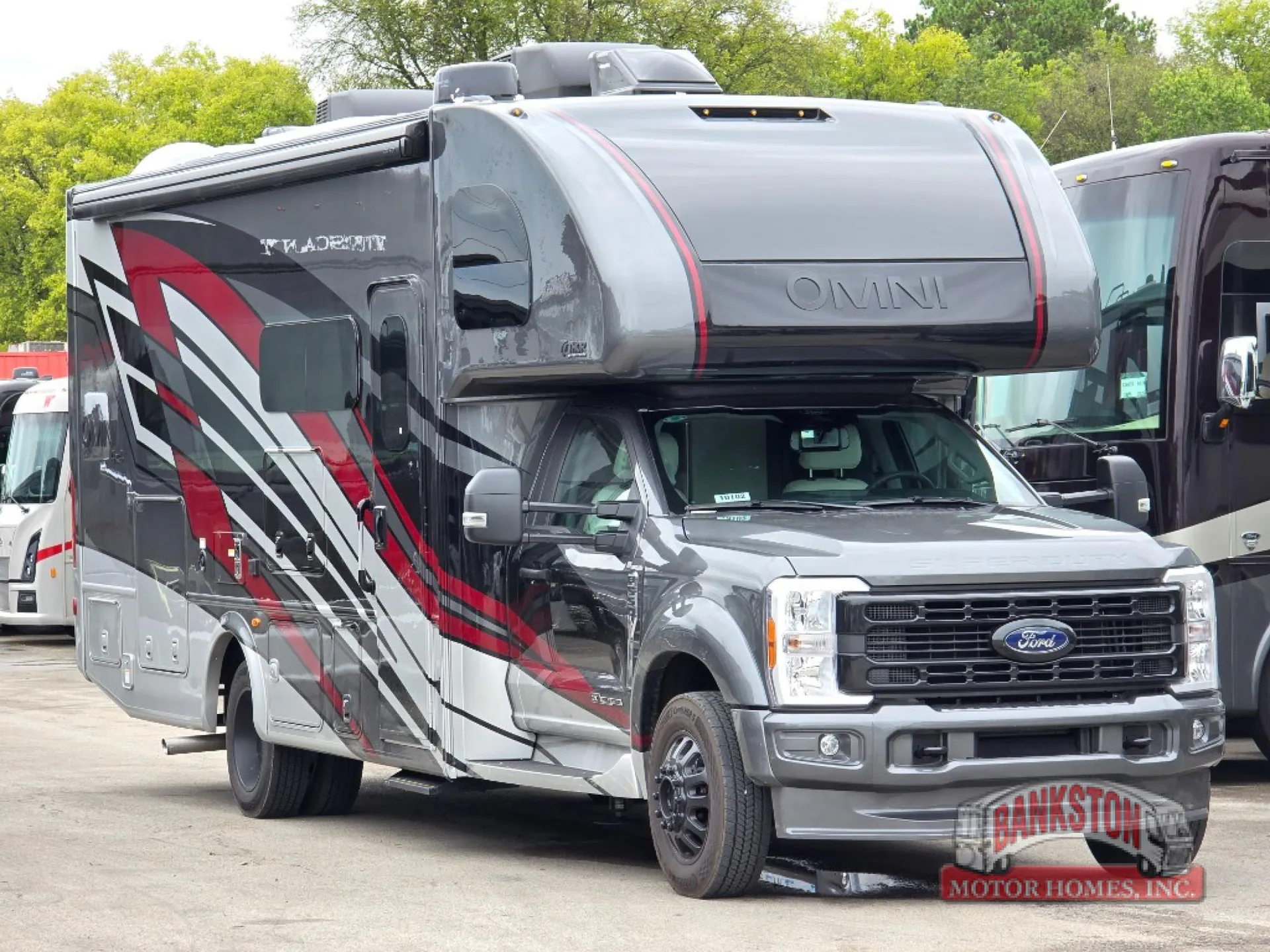 2025 Thor Motor Coach Omni AX29 - Photo 2