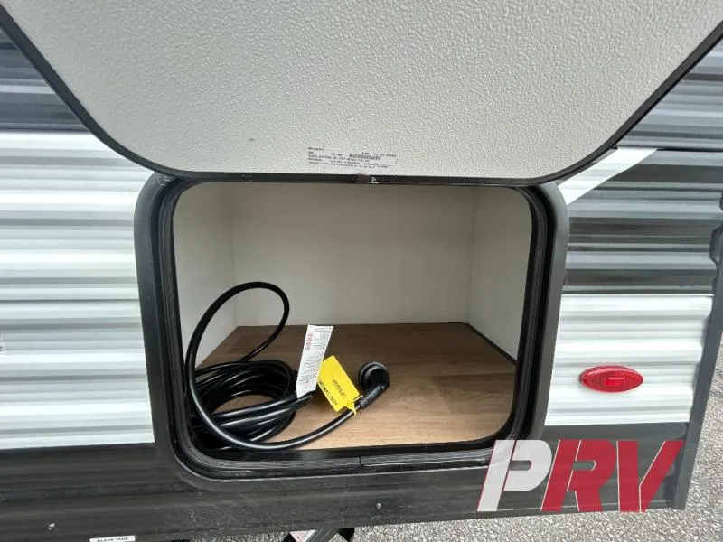 2027 Grand Design Transcend One 151BH - Photo 4