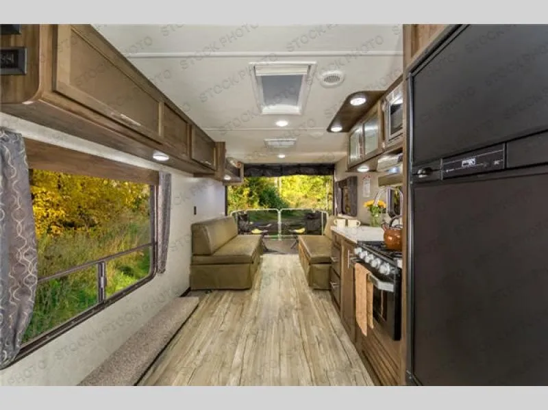 2018 Forest River Cherokee Grey Wolf 26RR - Photo 2