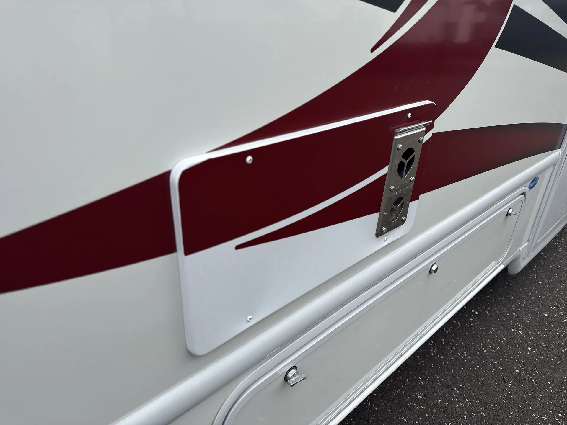 2023 Thor Motor Coach Vegas 24.4 — living area main