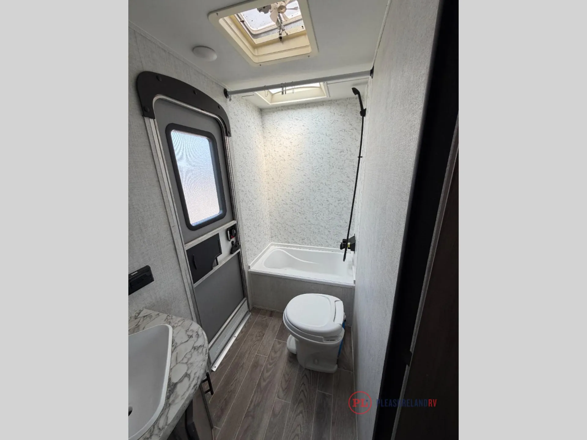 2021 Gulf Stream RV Ameri-Lite Ultra Lite 268BH - Photo 4