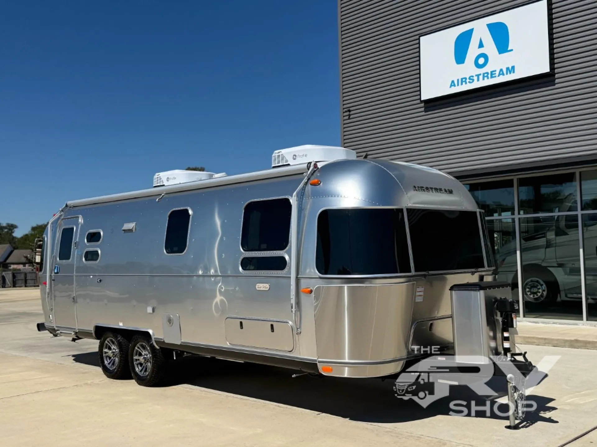 2027 Airstream Trade Wind 27FB TWIN - Photo 2