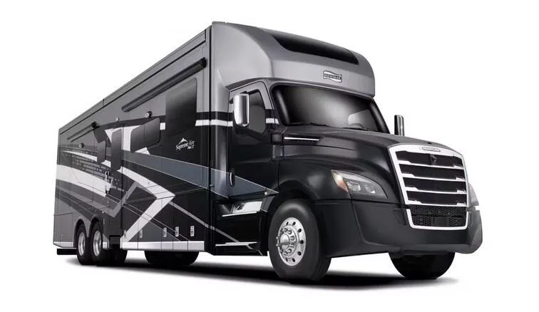 Newmar Supreme Aire 4540 exterior