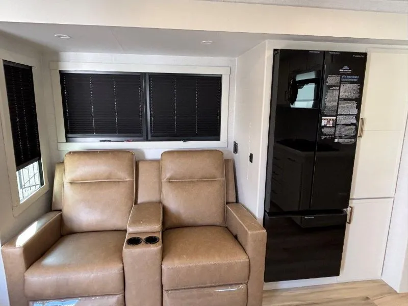 2026 Brinkley Model I 294, Photos photo 12