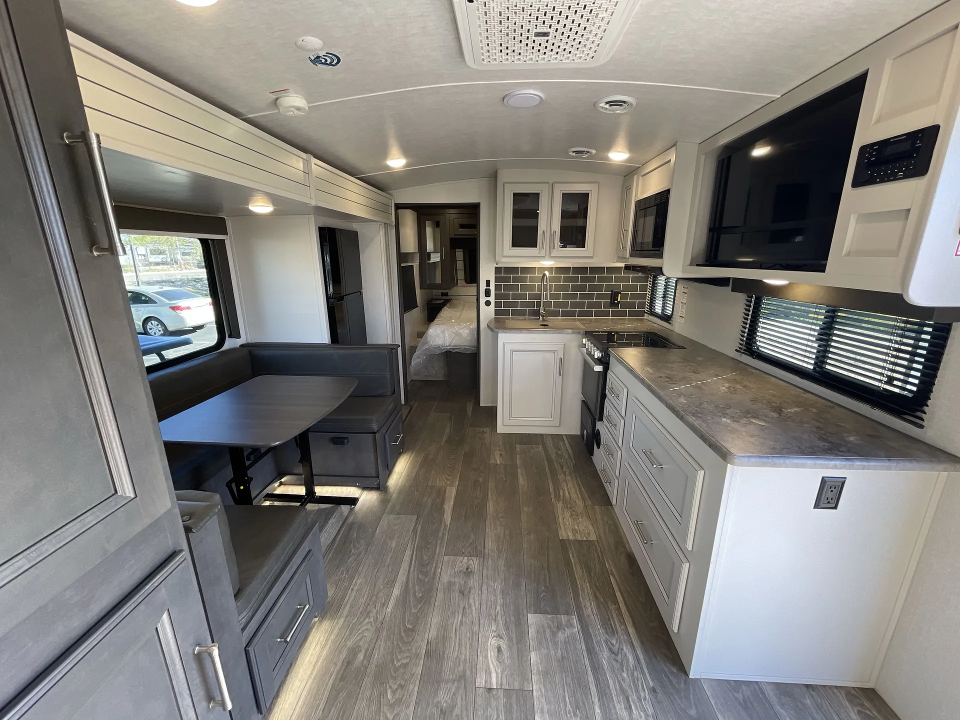 2024 Keystone Cougar Half-Ton 25DBSWE — living area main