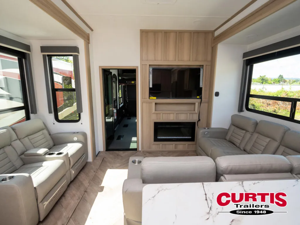 2026 Keystone Raptor 420, Photos photo 10