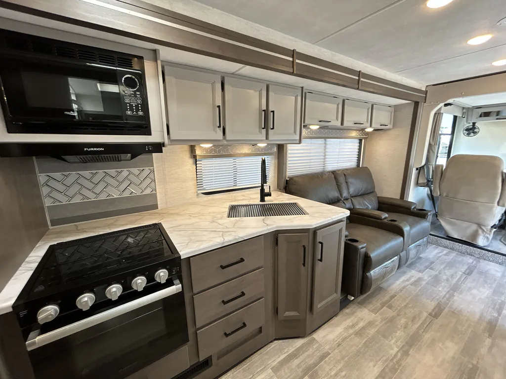2024 Thor Motor Coach Freedom Traveler A29, Photos photo 11