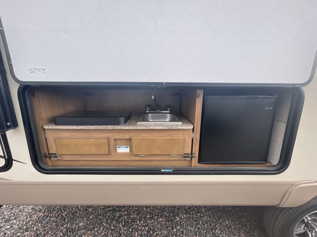 2019 Forest River Flagstaff Micro Lite 25FKS, Photos photo 14