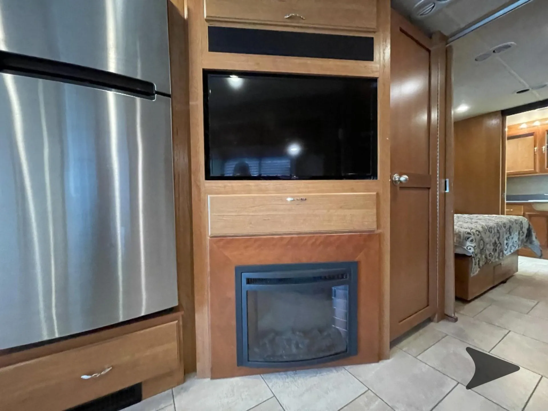 2016 Fleetwood Storm 35SK - Photo 3