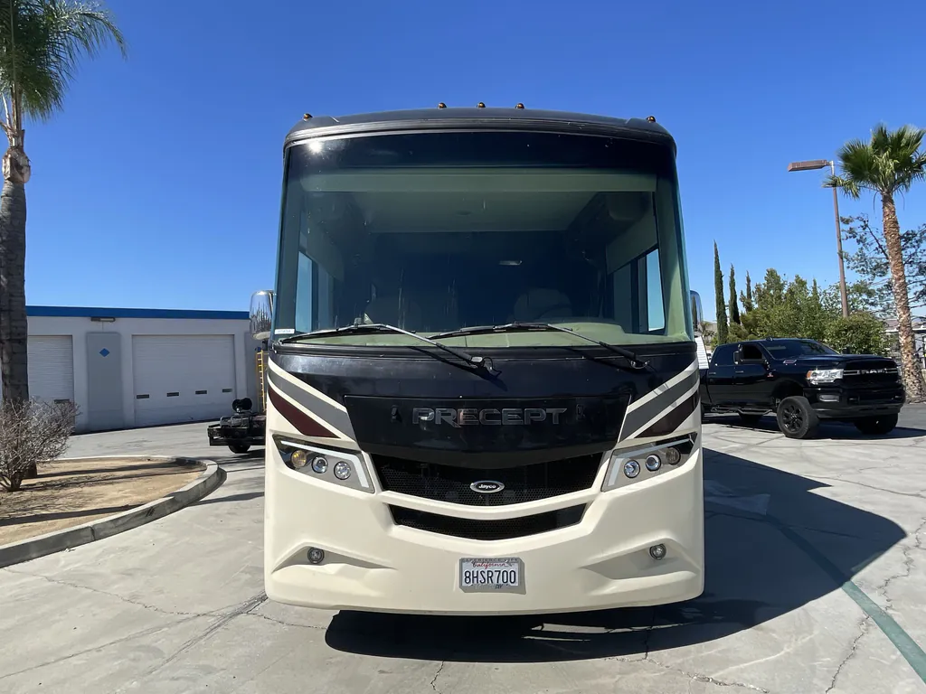 2019 Jayco Precept 29V, Photos photo 4