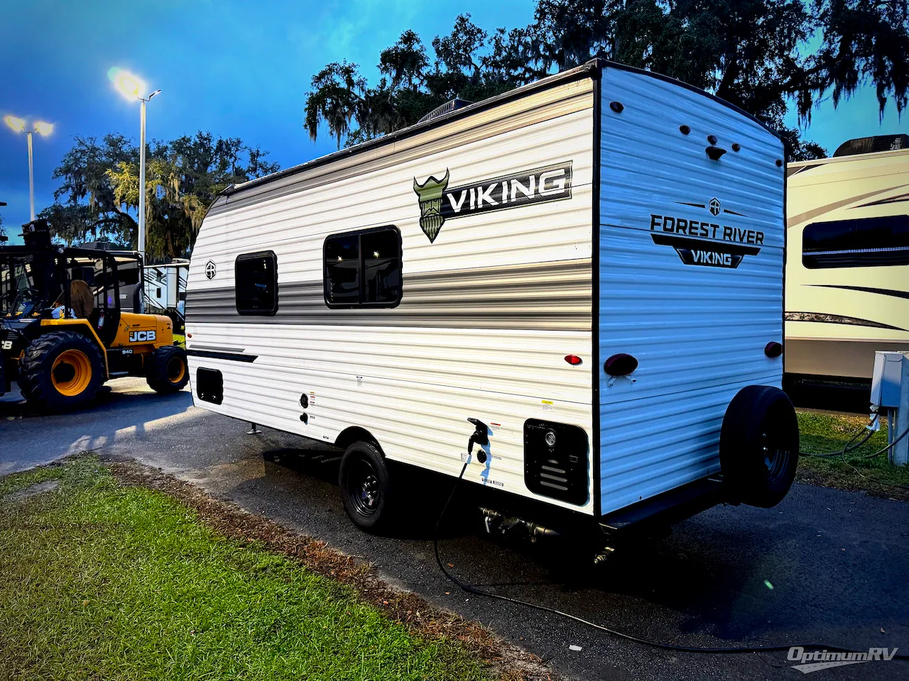 2025 Forest River Viking 17FQ - Photo 4