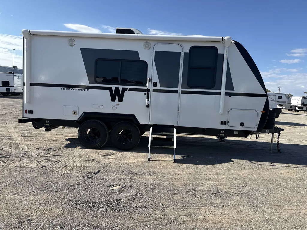 2027 Winnebago Micro Minnie 2108DS, Photos photo 5
