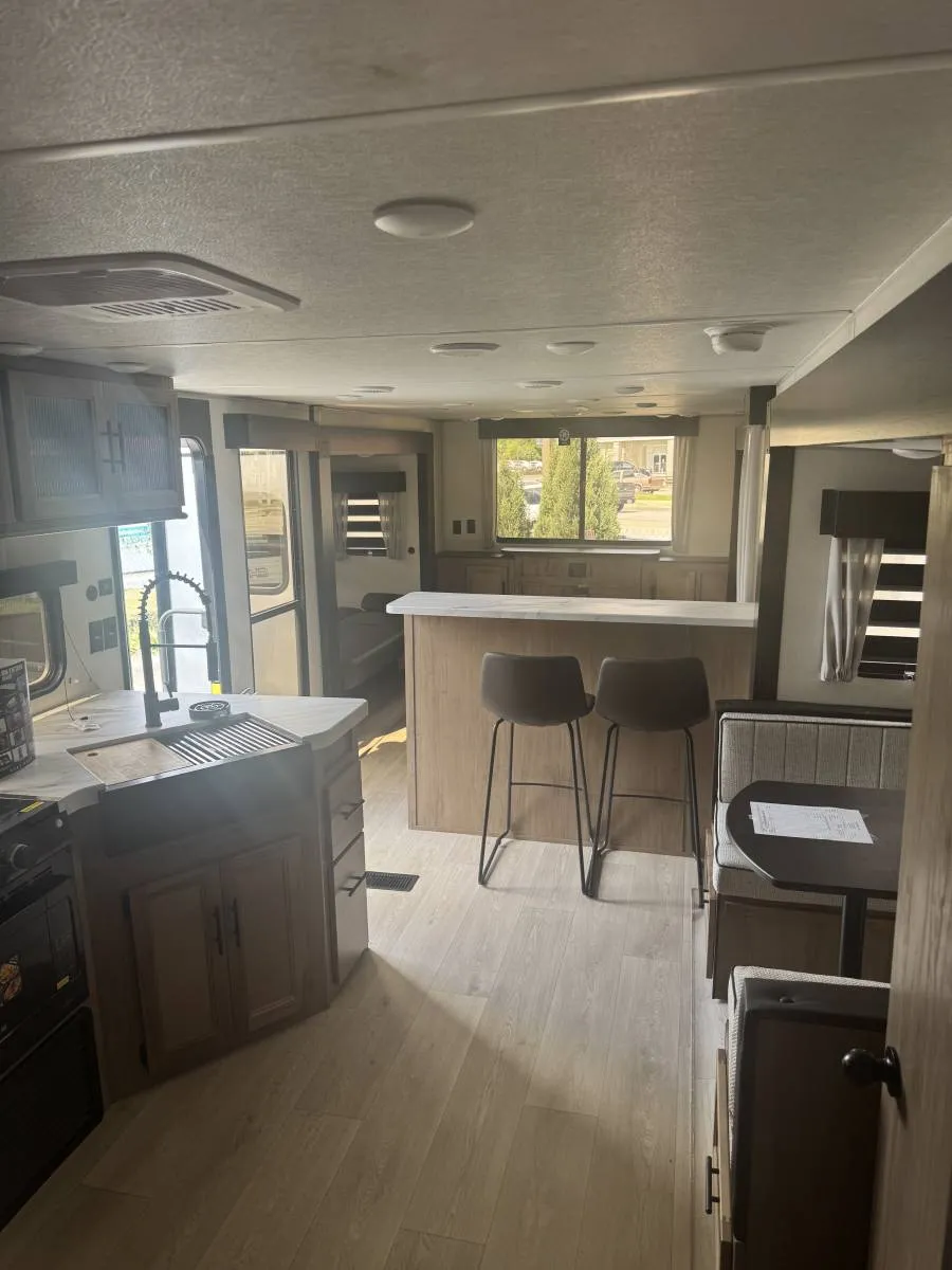 2025 Forest River Cherokee Wolf Den 306MM, Photos photo 13