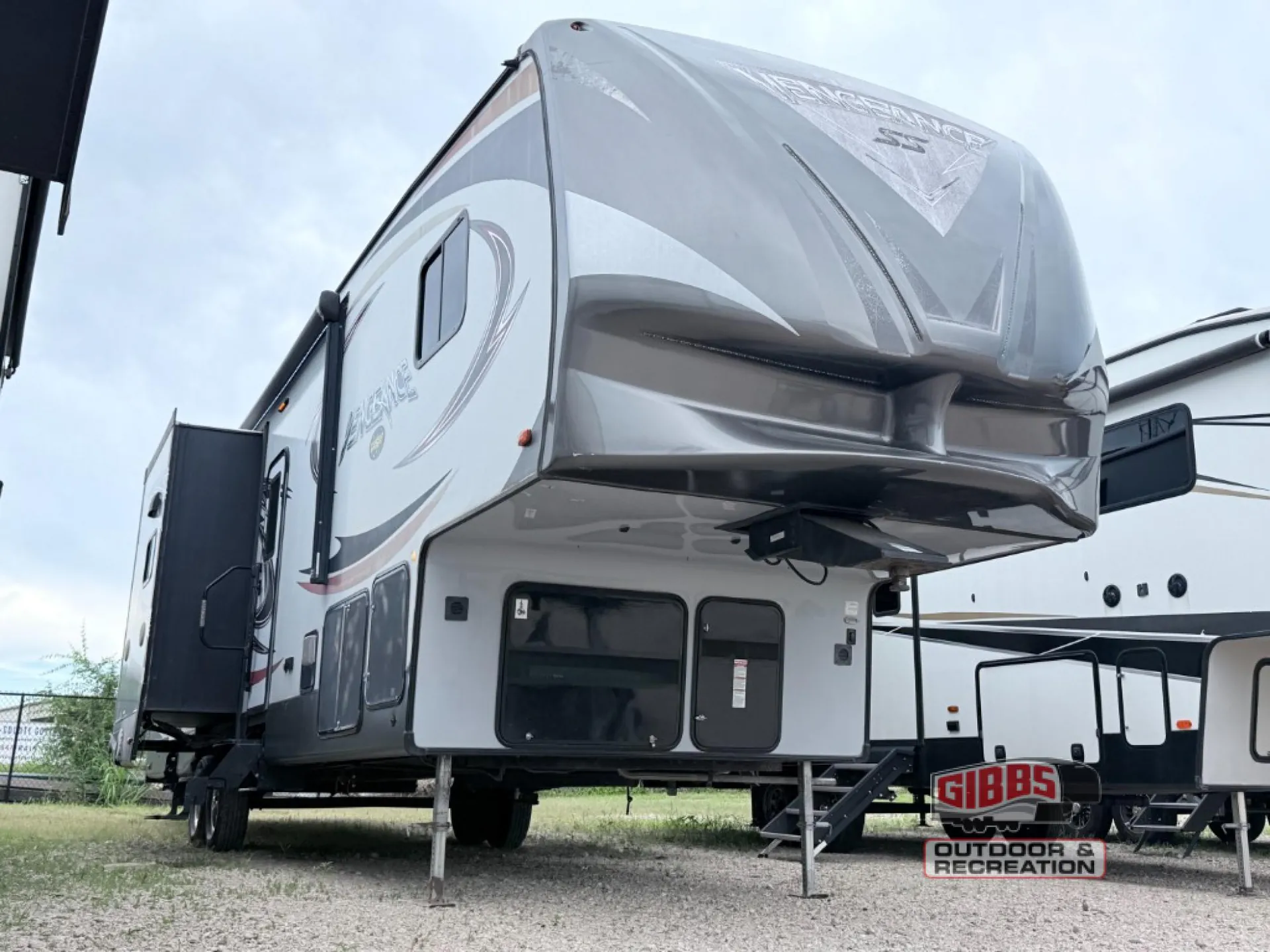 2017 Forest River Vengeance 320A - Photo 2