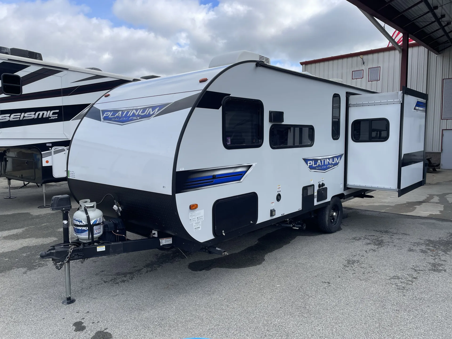 2022 Forest River Salem FSX 169RSK — off campside