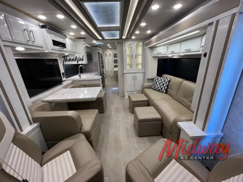 2022 Newmar New Aire 3543 - Photo 4