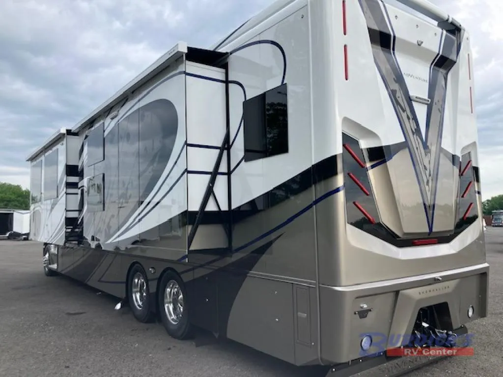 2027 ShowHauler Adventure 45BB - Photo 4