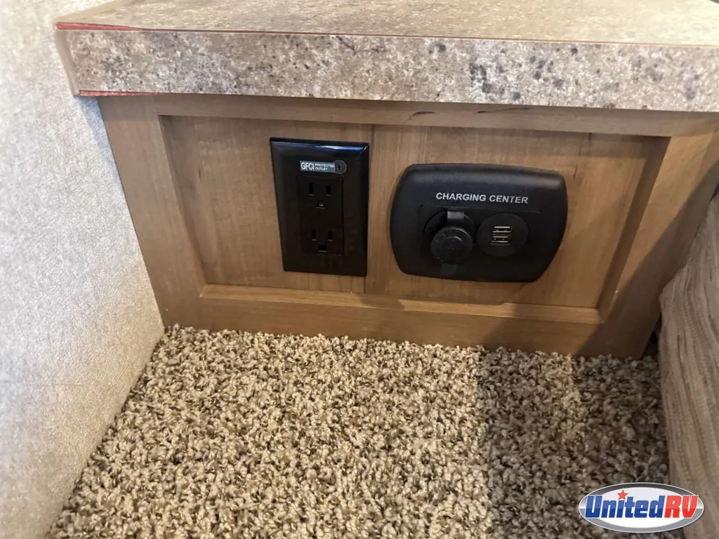 2018 Forest River Rockwood Mini Lite 2109S, Photos photo 25