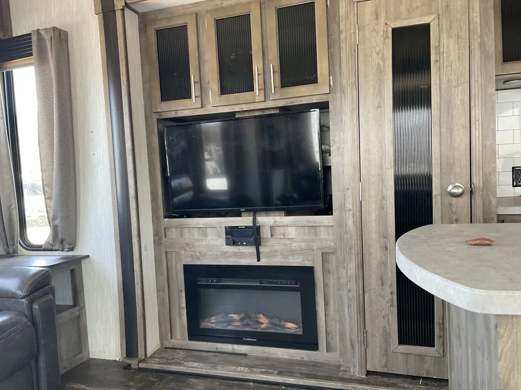 2019 Forest River Sabre 36BHQ, Photos photo 12