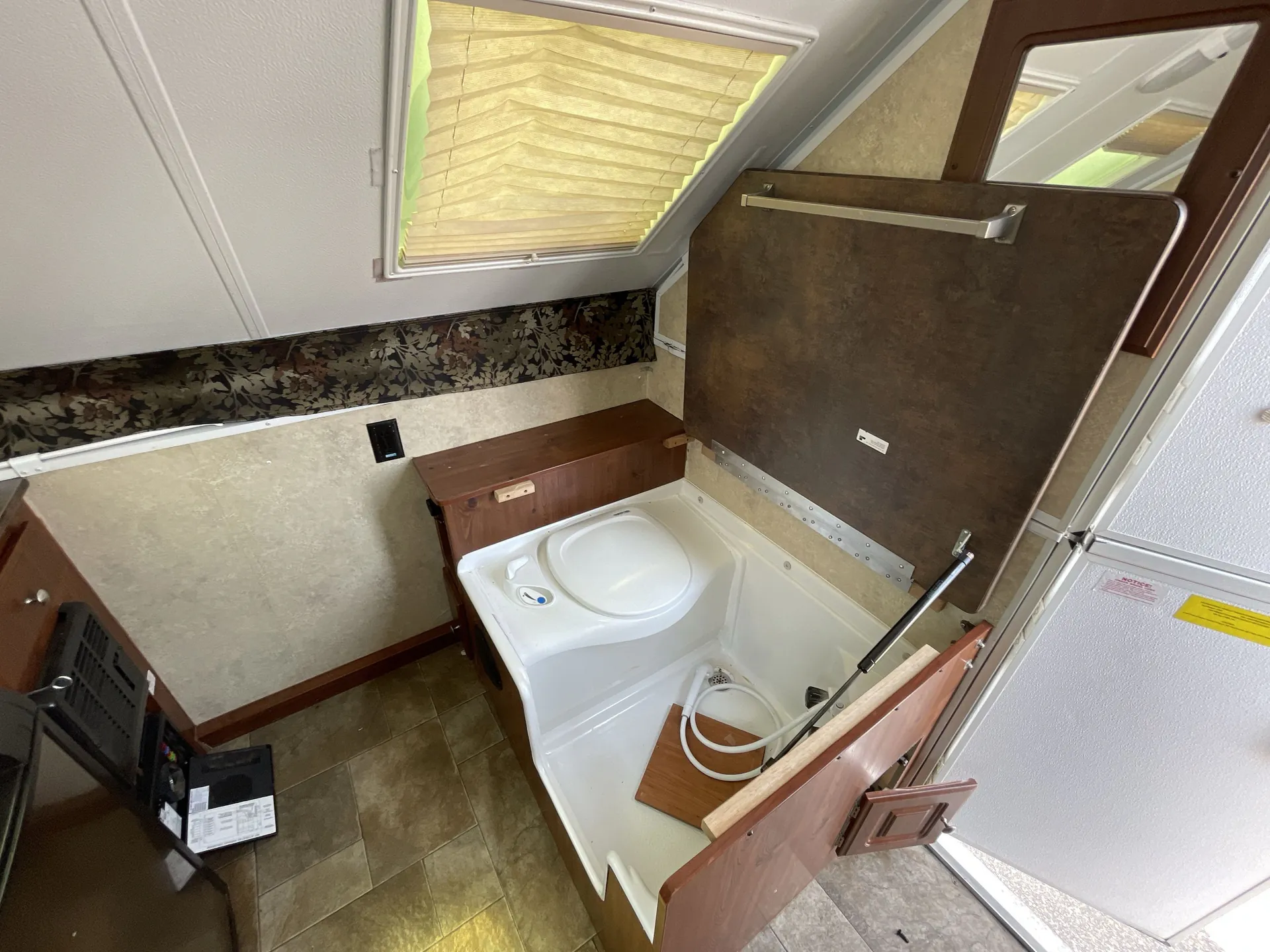 2014 Forest River Flagstaff Hard Side T19SCHW — living area main