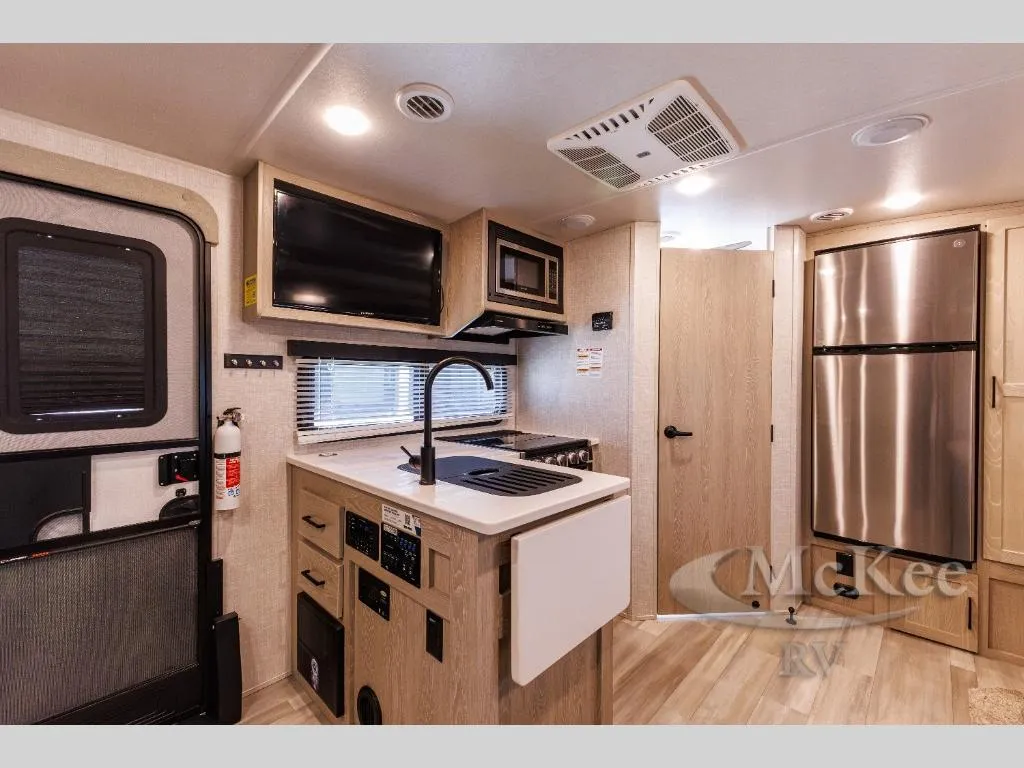 2022 Forest River Flagstaff Micro Lite 21DS - Photo 4