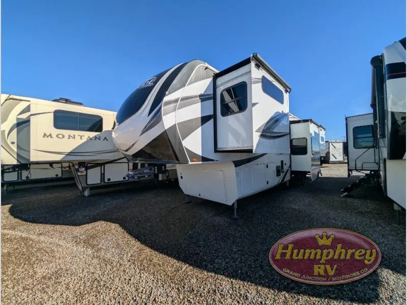 2024 Grand Design Solitude 390RK - Photo 4