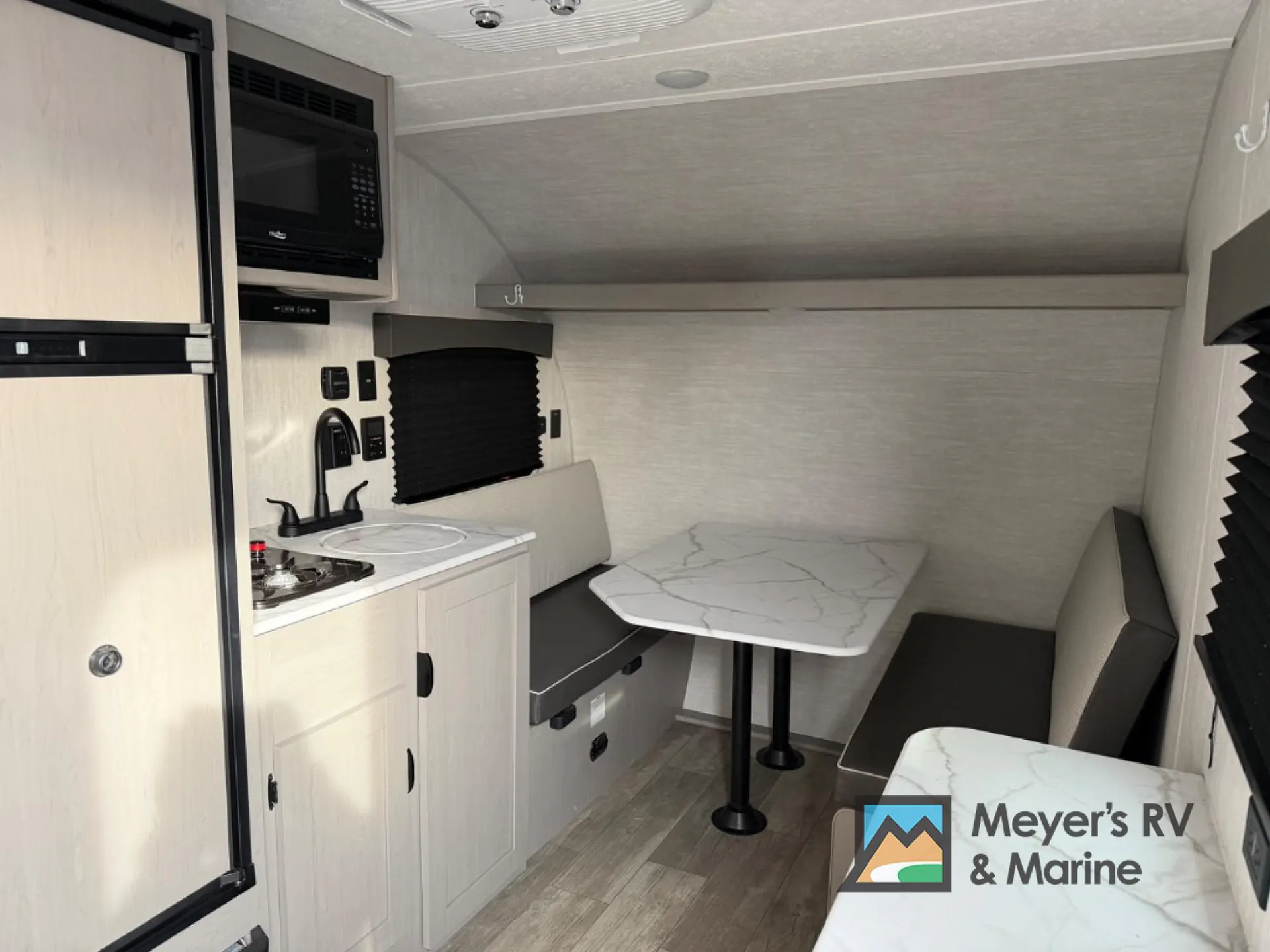 2025 Coachmen Clipper 3K Series 14R - Photo 4