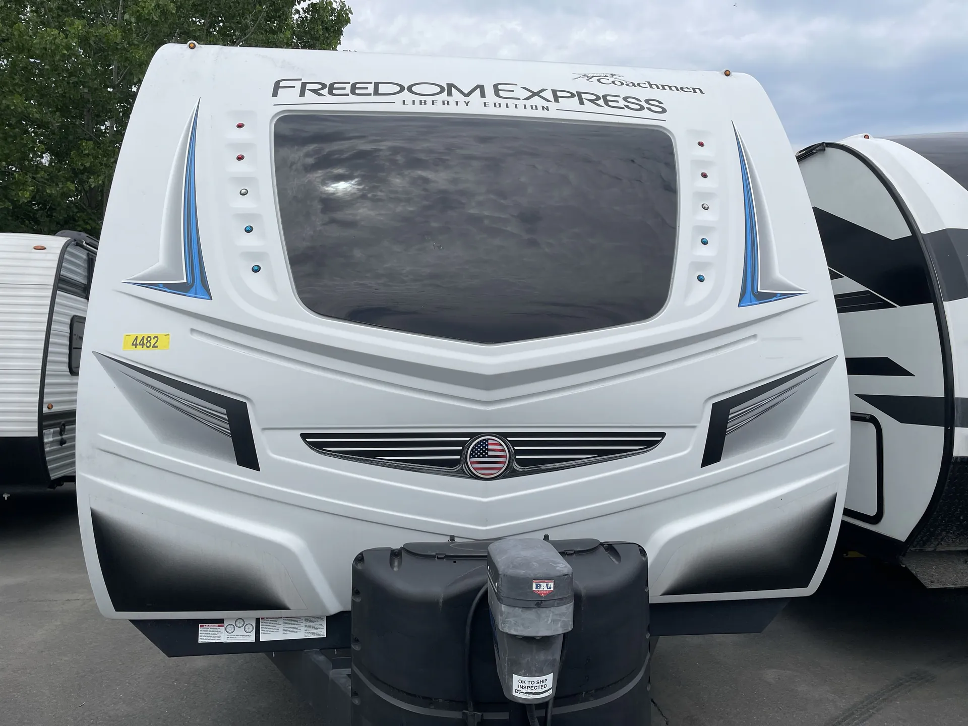 2021 Coachmen Freedom Express Liberty Edition 279 RLDSLE — front