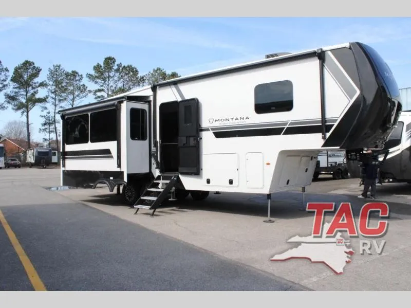 2026 Keystone Montana High Country 290RL - Photo 2