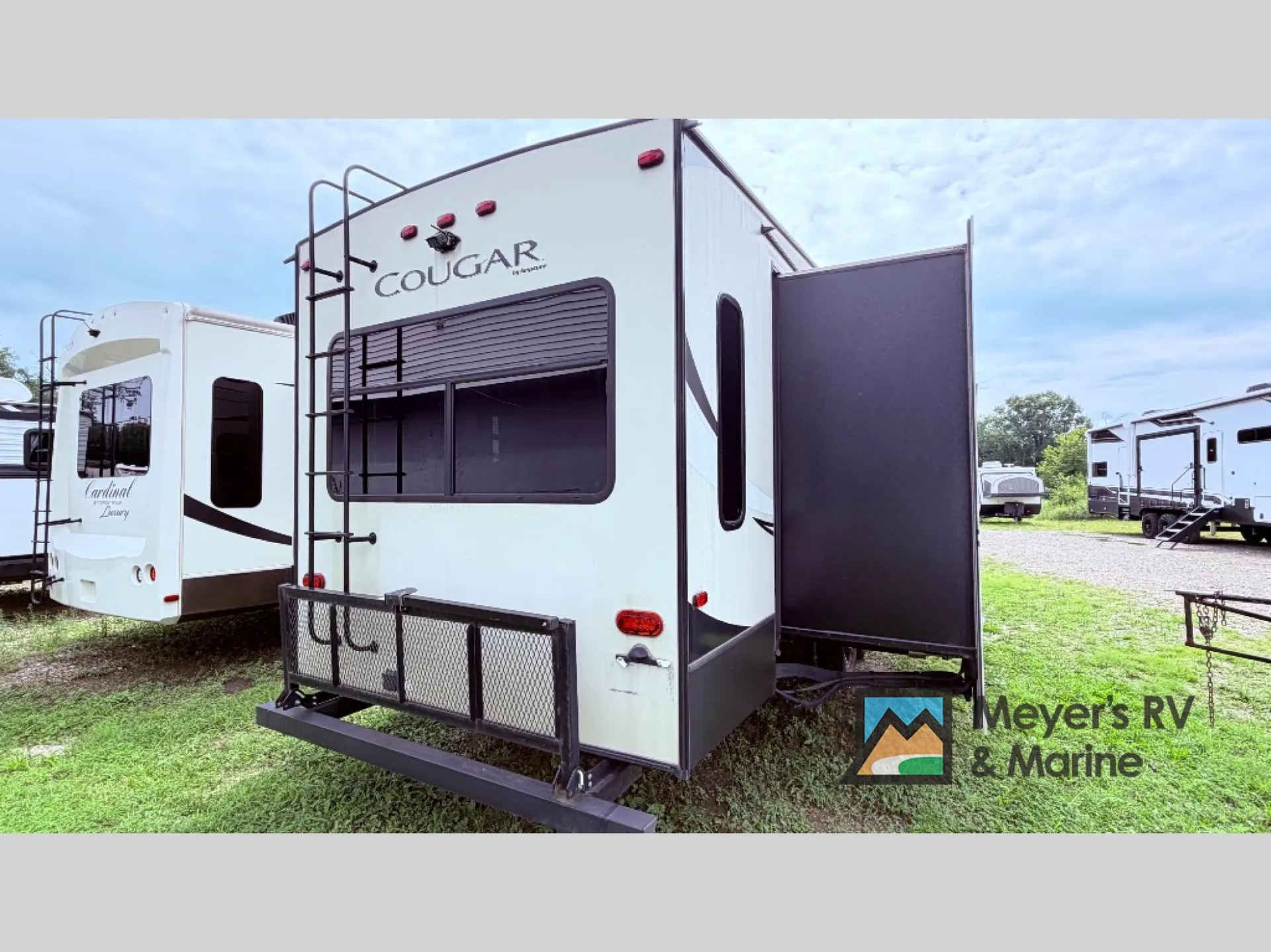 2018 Keystone Cougar 338RLK - Photo 4