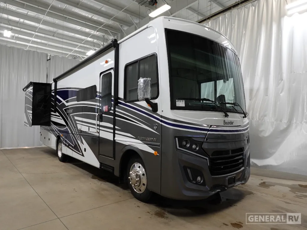 2026 Fleetwood Bounder 33C - Photo 2
